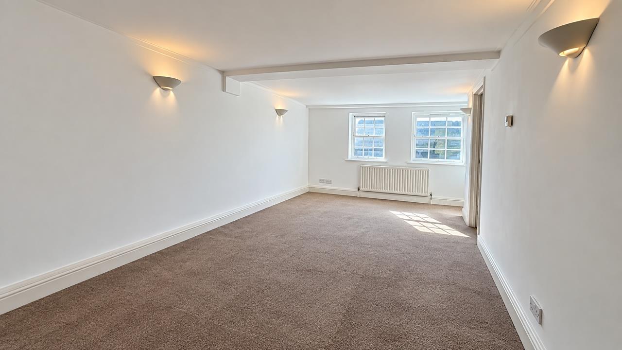 2 bed property in George Street, Old Town, Hastings